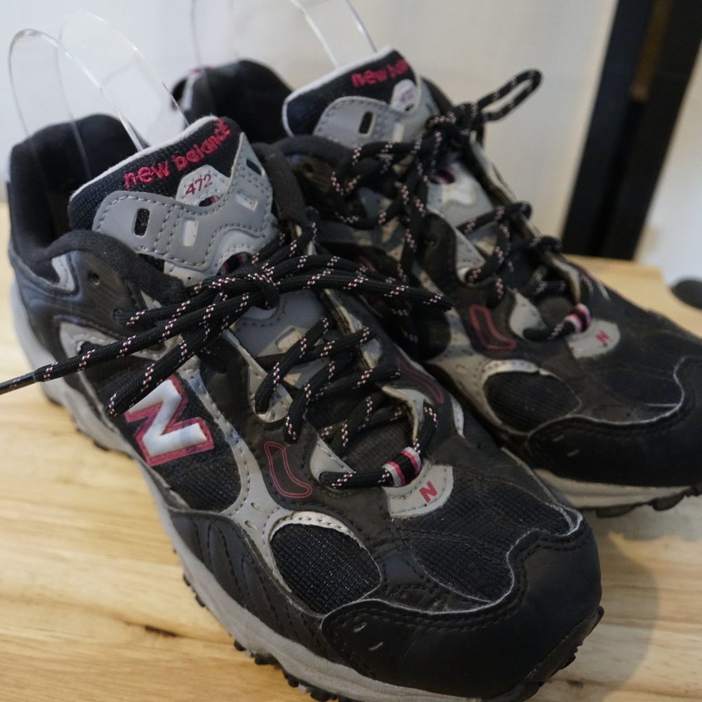 New Balance 472 Gray Black Pink sz 6.5 All terrain